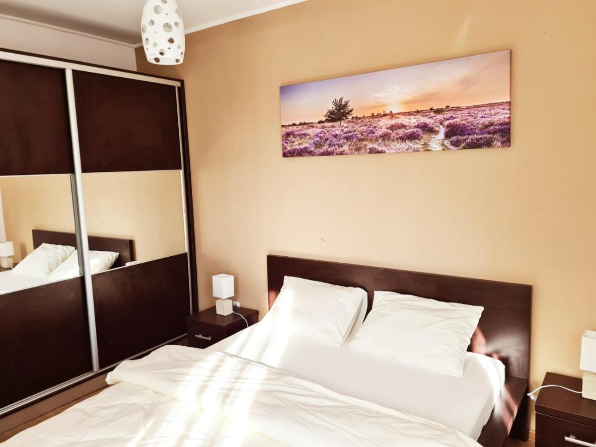 Ideal Apartments Орадеа Екстериор снимка
